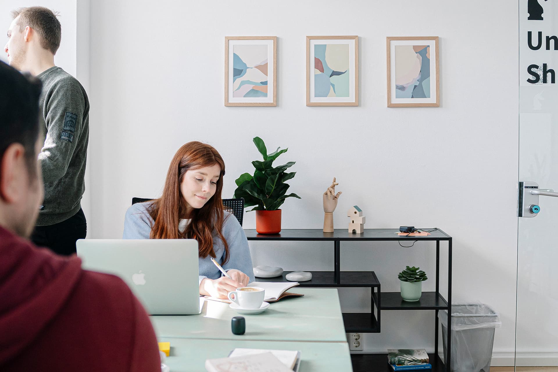 Single Desks