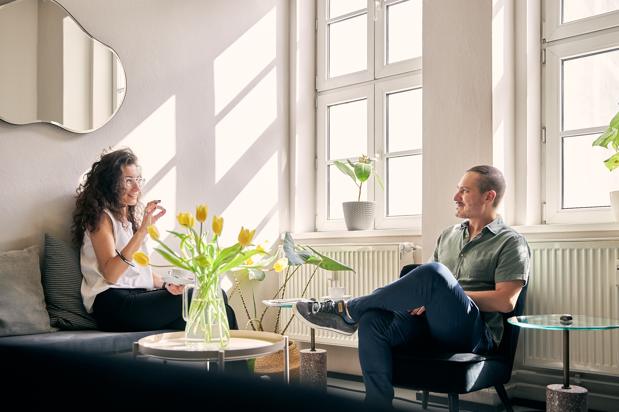 Gemütliche Ecke mit modernem Interior.